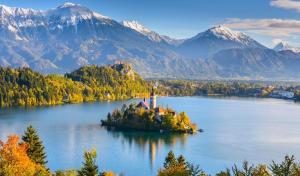 Sabato 31 ottobre 2026: Camminata sul lago di Bled (Slovenia)